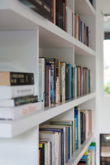 Moderne boekenkast